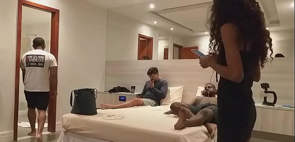  Making Of e Bastidores da gravação com a novinha no motel Caricia em Setembro de 2020 com varios machos - Antonyvtt - Dj Jump - Leo Ogro